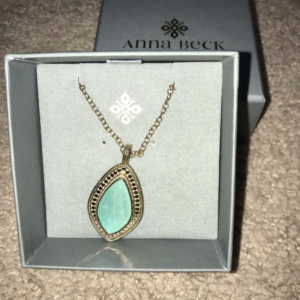 Anna Beck Quartz necklace